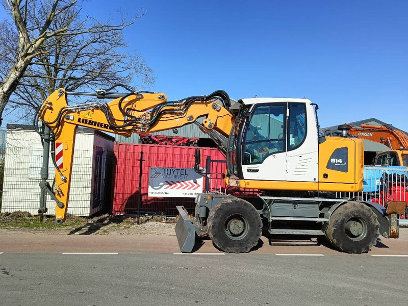Liebherr A 914 compact mobiele graafmachine excavator 18Ton - Excavadora de ruedas: foto 1 Liebherr A 914 compact mobiele graafmachine excavator 18Ton - Excavadora de ruedas: foto 1