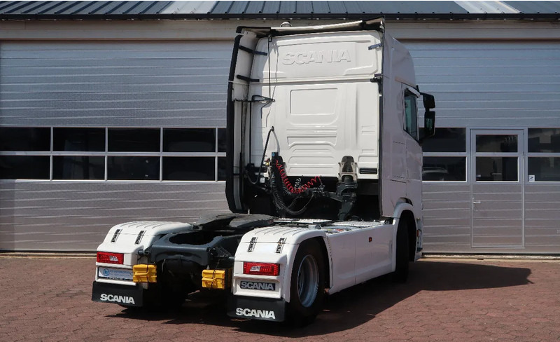 Scania S450 NGS RETARDER/ 2X TANK/ ACC/ PARK CLIMA/ DIFF LOCK - Cabeza tractora: foto 4 Scania S450 NGS RETARDER/ 2X TANK/ ACC/ PARK CLIMA/ DIFF LOCK - Cabeza tractora: foto 4