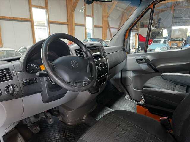 MERCEDES-BENZ Sprinter 316 CDI 4x4 Allrad L2H2 1. Hand! - Furgón, Furgoneta combi: foto 5 MERCEDES-BENZ Sprinter 316 CDI 4x4 Allrad L2H2 1. Hand! - Furgón, Furgoneta combi: foto 5