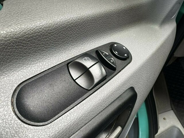 Furgoneta caja abierta MERCEDES-BENZ Sprinter 513 CDI 4x4 Allrad Pritsche Top!...: foto 11 Furgoneta caja abierta MERCEDES-BENZ Sprinter 513 CDI 4x4 Allrad Pritsche Top!...: foto 11