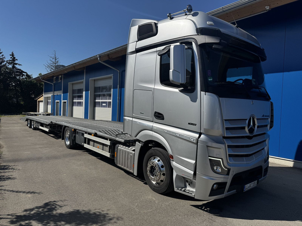 Mercedes-Benz Actros L 1851 FVG Autotransporter + Hänger - Camión portavehículos: foto 1 Mercedes-Benz Actros L 1851 FVG Autotransporter + Hänger - Camión portavehículos: foto 1