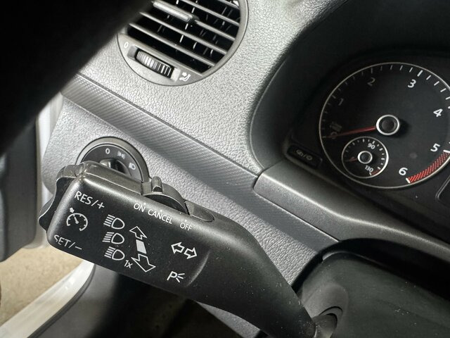 VW Caddy 1.6 TDI Kasten Sortimo AHK... - Furgón: foto 4 VW Caddy 1.6 TDI Kasten Sortimo AHK... - Furgón: foto 4