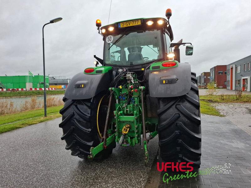 John Deere 6215 R - Tractor: foto 5 John Deere 6215 R - Tractor: foto 5