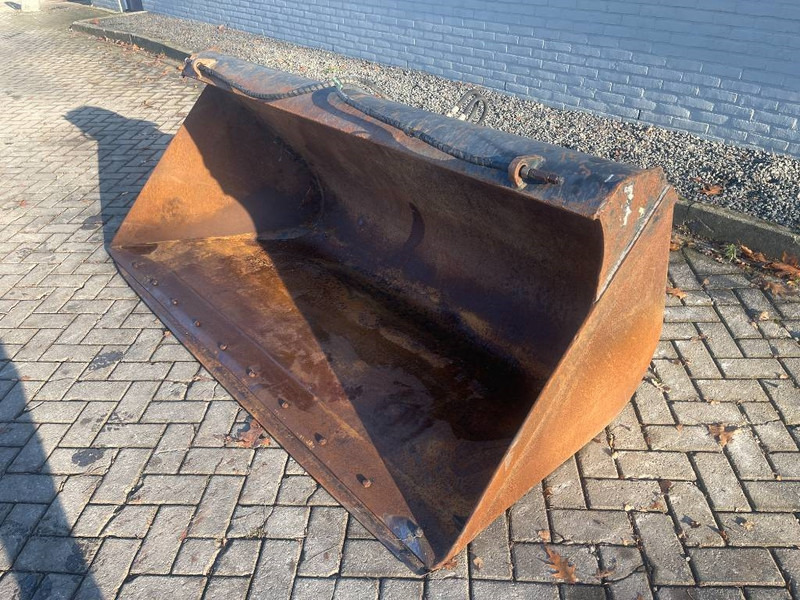 RIMAN HYDRAULIC FRONT BUCKET FOR JCB 3CX - Cazo para Maquinaria de construcción: foto 2 RIMAN HYDRAULIC FRONT BUCKET FOR JCB 3CX - Cazo para Maquinaria de construcción: foto 2