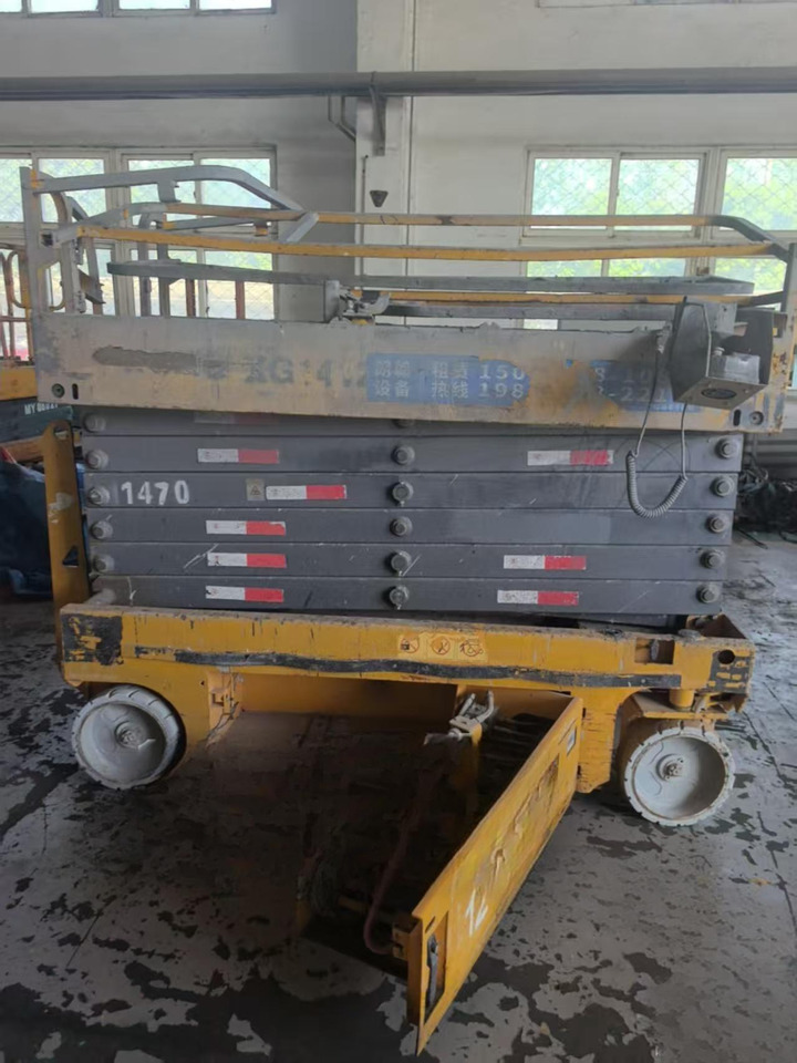 XCMG GTJZ1212 12m used lifting work table scissor lift price - Plataforma de tijeras: foto 4 XCMG GTJZ1212 12m used lifting work table scissor lift price - Plataforma de tijeras: foto 4
