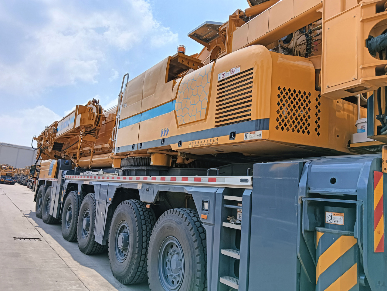 XCMG Manufacturer Second Hand Hydraulic Crane XCA600 600 Ton All Terrain Cranes Price - Grúa todo terreno: foto 5 XCMG Manufacturer Second Hand Hydraulic Crane XCA600 600 Ton All Terrain Cranes Price - Grúa todo terreno: foto 5