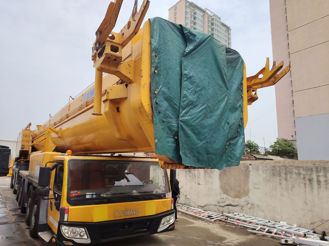 XCMG Official Second Hand Construction Big Crane QAY650A 650 Tons All Terrain Cranes With Good Condition - Grúa todo terreno: foto 2 XCMG Official Second Hand Construction Big Crane QAY650A 650 Tons All Terrain Cranes With Good Condition - Grúa todo terreno: foto 2