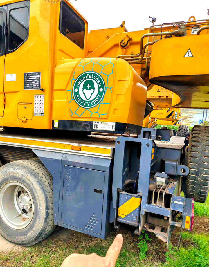 XCMG XCT16_Y 16ton mobile drive 4-Section Telescopic Crane truck - Autogrúa: foto 5 XCMG XCT16_Y 16ton mobile drive 4-Section Telescopic Crane truck - Autogrúa: foto 5