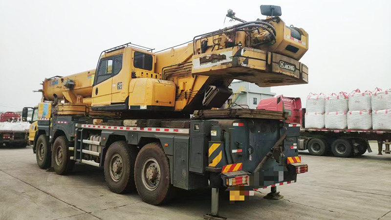 XCMG XCT80L6 80ton telescopic boom truck crane 2020 for sale - Autogrúa: foto 3 XCMG XCT80L6 80ton telescopic boom truck crane 2020 for sale - Autogrúa: foto 3