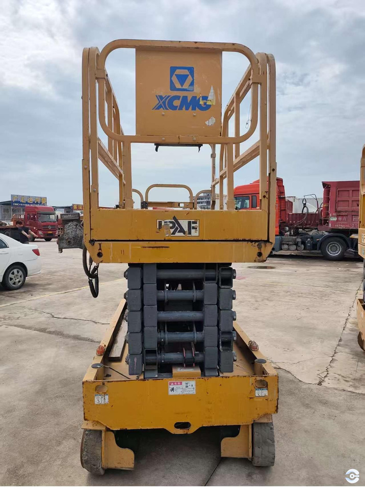XCMG XG1412HA-Li battery electric mobile scissor lift 14m price - Plataforma de tijeras: foto 3 XCMG XG1412HA-Li battery electric mobile scissor lift 14m price - Plataforma de tijeras: foto 3