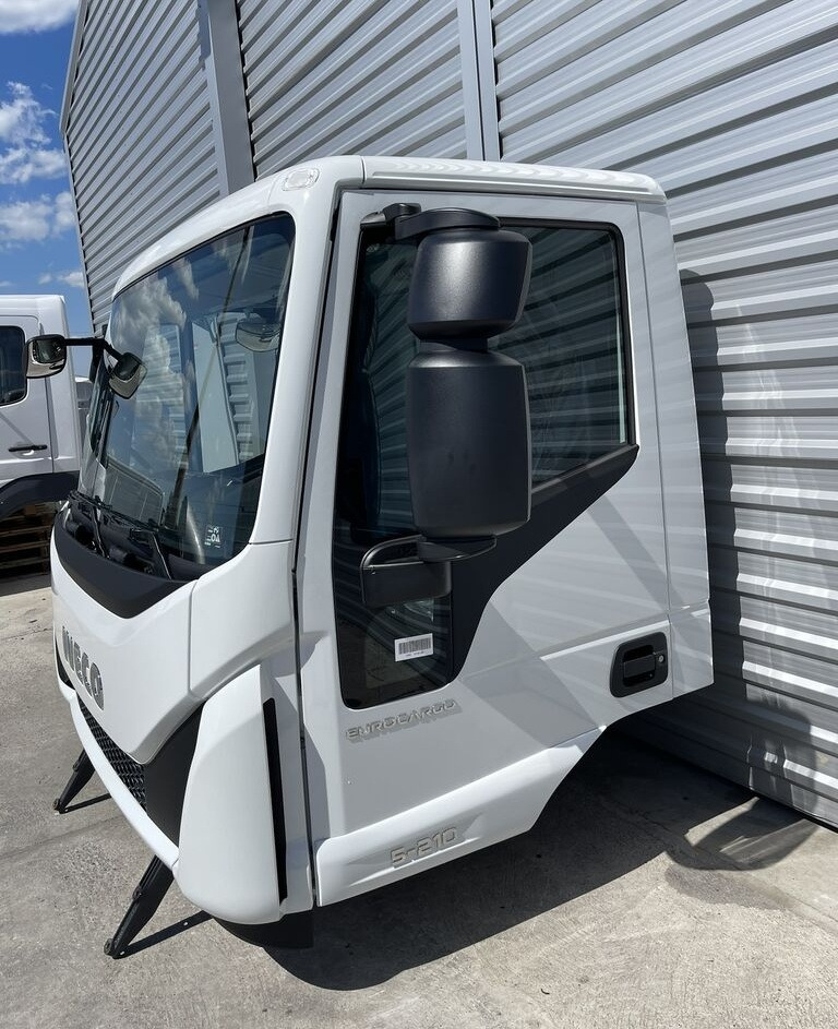 IVECO Eurocargo for IVECO Eurocargo DAY cabine - Cabina para Coche: foto 4 IVECO Eurocargo for IVECO Eurocargo DAY cabine - Cabina para Coche: foto 4