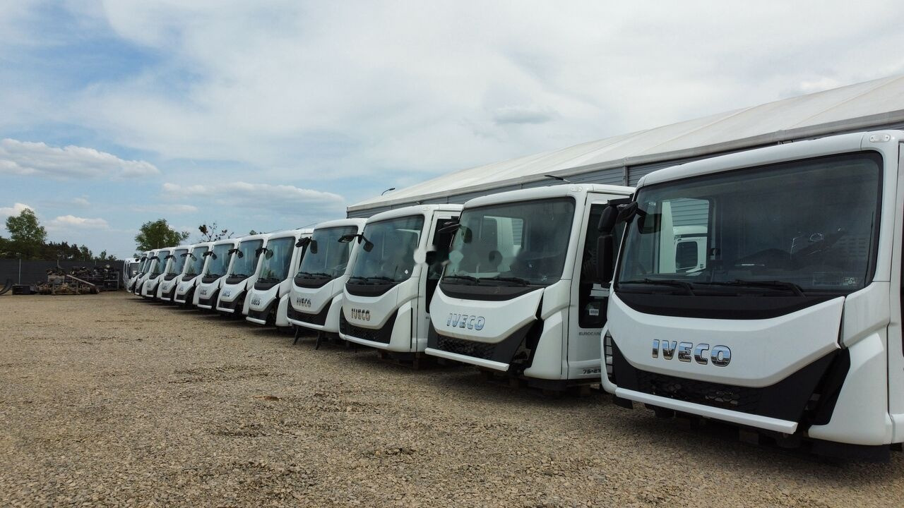 IVECO Eurocargo for IVECO Eurocargo DAY cabine - Cabina para Coche: foto 5 IVECO Eurocargo for IVECO Eurocargo DAY cabine - Cabina para Coche: foto 5