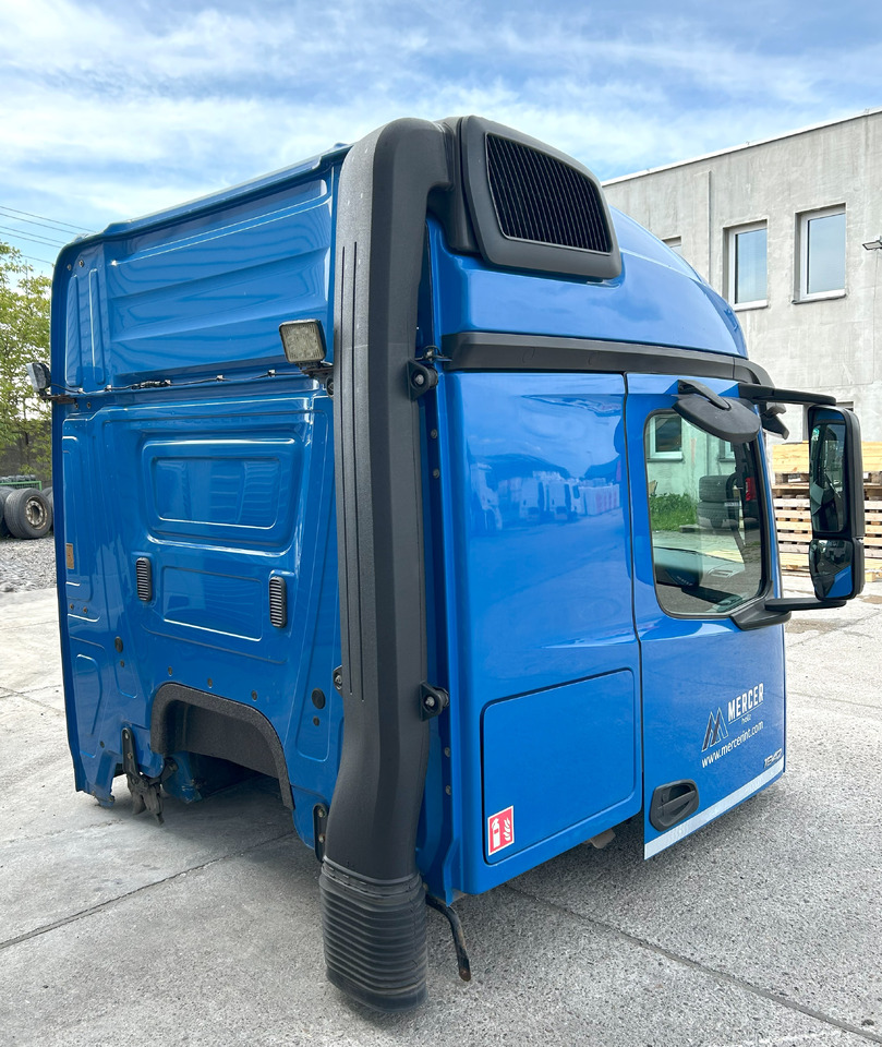 MERCEDES AROCS MP4 L STREAM SPACE 2.30M , tunnel 170 mm - Cabina: foto 4 MERCEDES AROCS MP4 L STREAM SPACE 2.30M , tunnel 170 mm - Cabina: foto 4