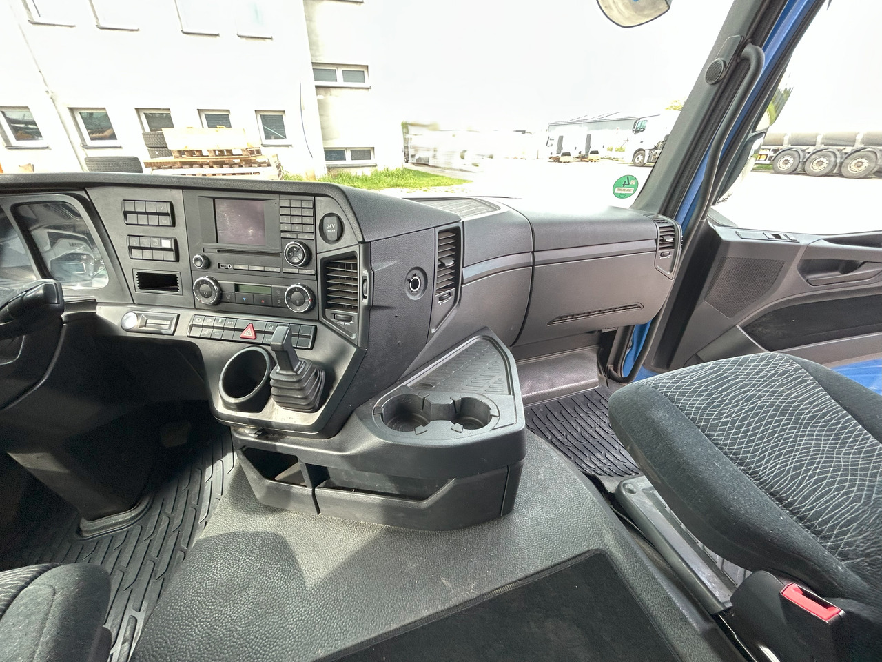 Cabina MERCEDES AROCS MP4 L STREAM SPACE 2.30M , tunnel 170 mm: foto 20 Cabina MERCEDES AROCS MP4 L STREAM SPACE 2.30M , tunnel 170 mm: foto 20