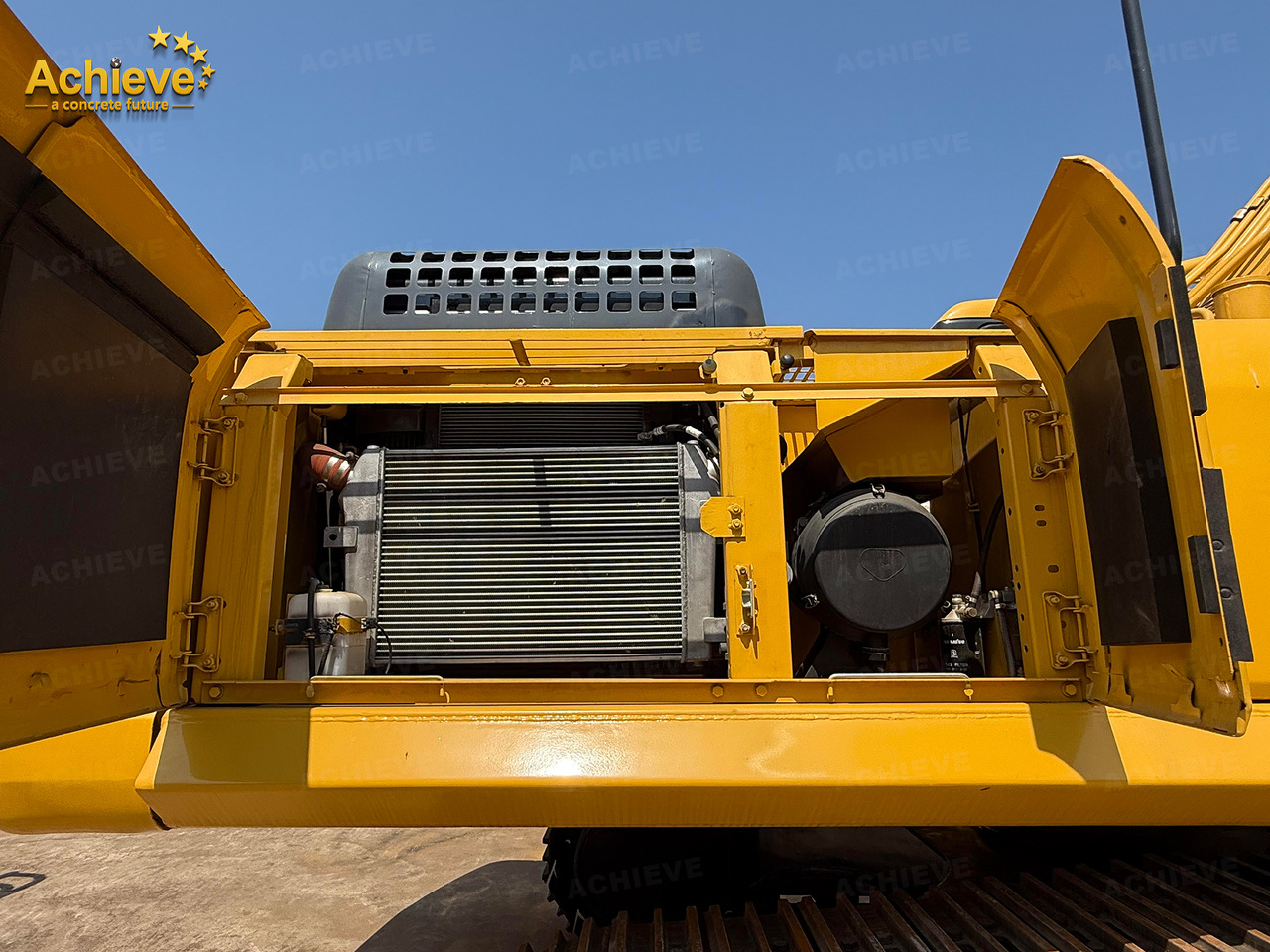 Excavadora de cadenas KOMATSU Remanufactured Komatsu PC360-7 excavator 1.6 m³  180/1900 kw/rpm  33000 kg  7380 mm  227 kN  Komatsu SAA6D114E  605 L【ACHIEVE】 TOP CONDITION!!!: foto 23