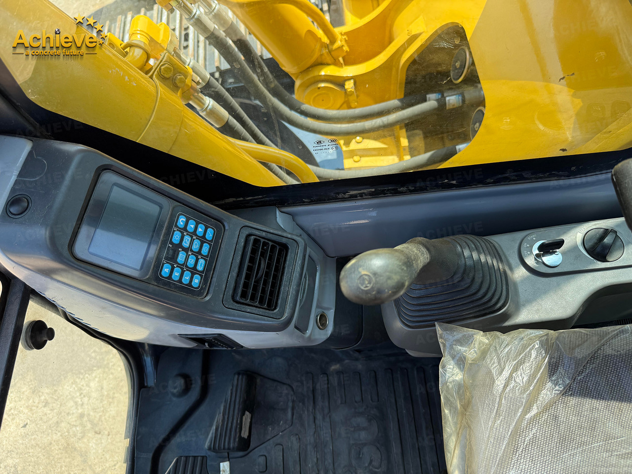 Excavadora de cadenas KOMATSU Remanufactured Komatsu PC360-7 excavator 1.6 m³  180/1900 kw/rpm  33000 kg  7380 mm  227 kN  Komatsu SAA6D114E  605 L【ACHIEVE】 TOP CONDITION!!!: foto 47