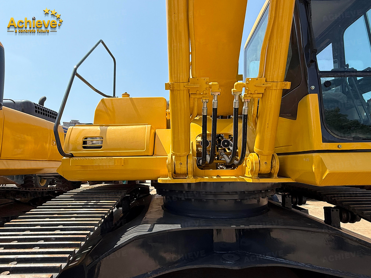 Excavadora de cadenas KOMATSU Remanufactured Komatsu PC360-7 excavator 1.6 m³  180/1900 kw/rpm  33000 kg  7380 mm  227 kN  Komatsu SAA6D114E  605 L【ACHIEVE】 TOP CONDITION!!!: foto 12