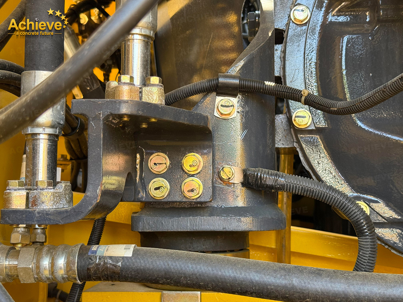 Excavadora de cadenas KOMATSU Remanufactured Komatsu PC360-7 excavator 1.6 m³  180/1900 kw/rpm  33000 kg  7380 mm  227 kN  Komatsu SAA6D114E  605 L【ACHIEVE】 TOP CONDITION!!!: foto 29