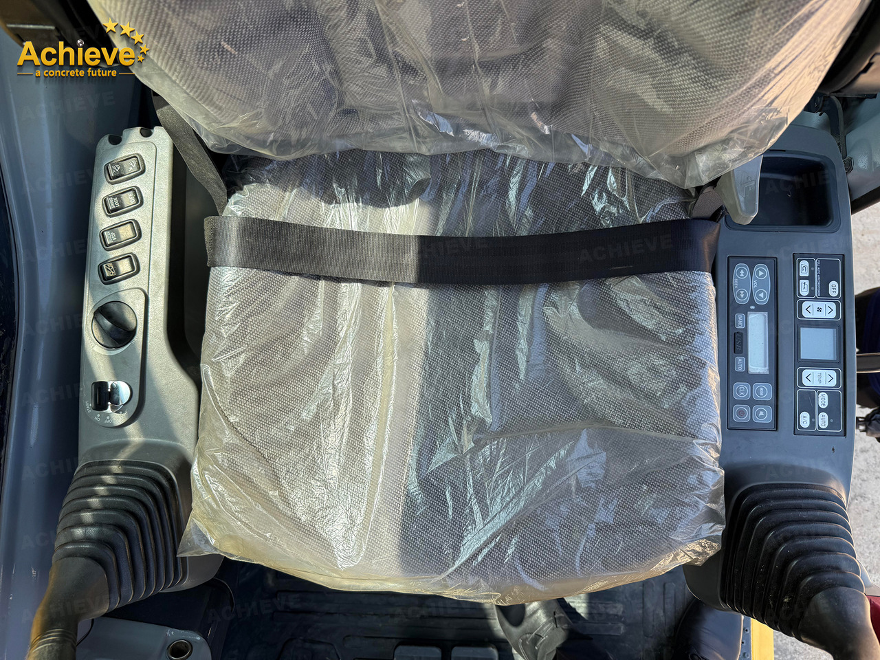 Excavadora de cadenas KOMATSU Remanufactured Komatsu PC360-7 excavator 1.6 m³  180/1900 kw/rpm  33000 kg  7380 mm  227 kN  Komatsu SAA6D114E  605 L【ACHIEVE】 TOP CONDITION!!!: foto 48