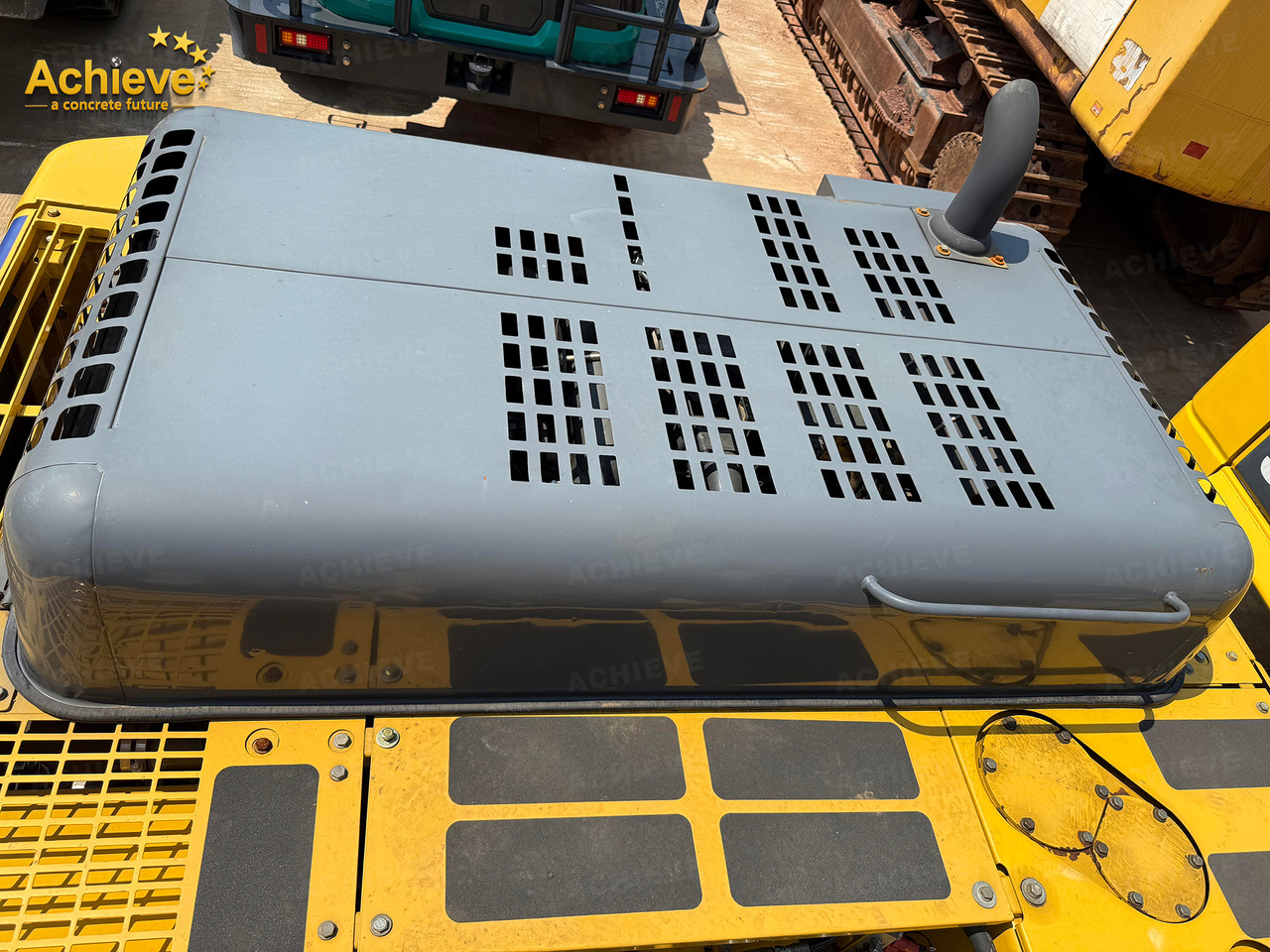 Excavadora de cadenas KOMATSU Remanufactured Komatsu PC360-7 excavator 1.6 m³  180/1900 kw/rpm  33000 kg  7380 mm  227 kN  Komatsu SAA6D114E  605 L【ACHIEVE】 TOP CONDITION!!!: foto 34