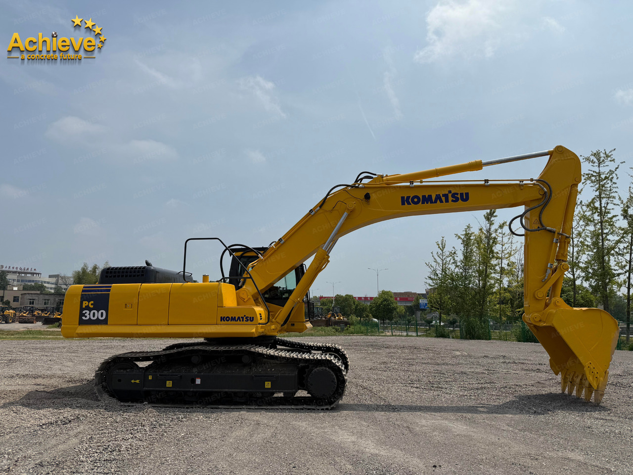 Komatsu hydraulic excavator PC300-8M0 187 /1950KW/rpm 1.4-2.0m³ 32000kg Remanufactured【ACHIEVE】 TOP CONDITION!!! - Excavadora de cadenas: foto 5 Komatsu hydraulic excavator PC300-8M0 187 /1950KW/rpm 1.4-2.0m³ 32000kg Remanufactured【ACHIEVE】 TOP CONDITION!!! - Excavadora de cadenas: foto 5