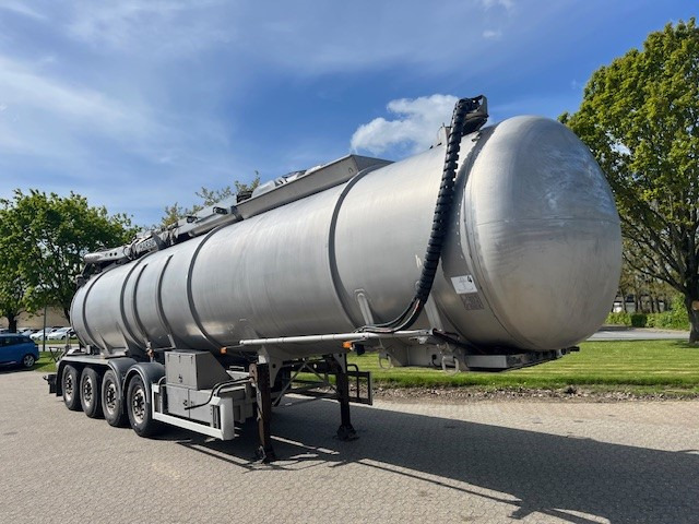 Hareso Nordic tank - Semirremolque cisterna: foto 1 Hareso Nordic tank - Semirremolque cisterna: foto 1