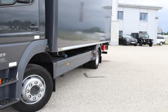 Mercedes-Benz Atego 1223 L - Camión caja cerrada: foto 3 Mercedes-Benz Atego 1223 L - Camión caja cerrada: foto 3