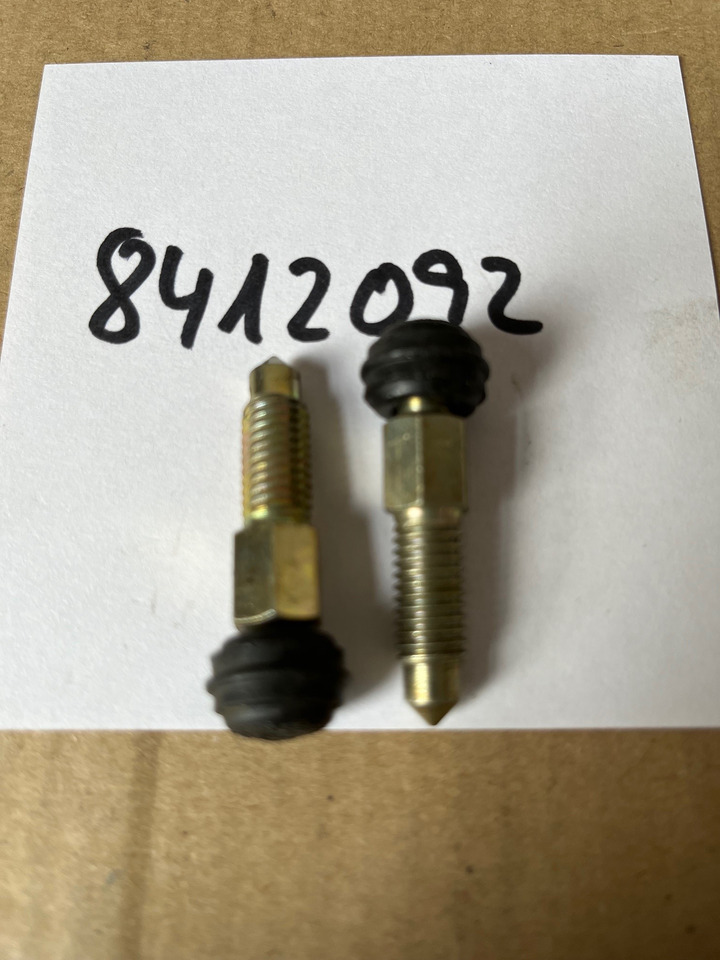 O&K CNH Valve 8412092 - Piezas de recambio para Maquinaria de construcción: foto 2 O&K CNH Valve 8412092 - Piezas de recambio para Maquinaria de construcción: foto 2