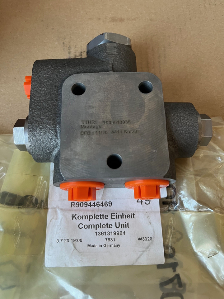 REXROTH R909446469 Flushing & Boost valve - Piezas de recambio para Excavadora: foto 2 REXROTH R909446469 Flushing & Boost valve - Piezas de recambio para Excavadora: foto 2