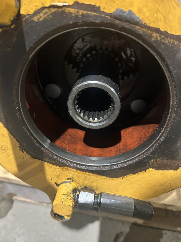 LIEBHERR R914 R924 - Reductor de giro para Excavadora: foto 3 LIEBHERR R914 R924 - Reductor de giro para Excavadora: foto 3