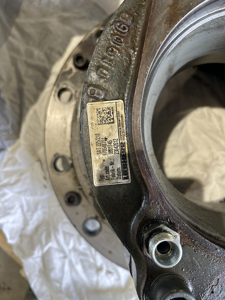 Liebherr SAT 225/218 - Reductor de giro para Excavadora de ruedas: foto 5 Liebherr SAT 225/218 - Reductor de giro para Excavadora de ruedas: foto 5