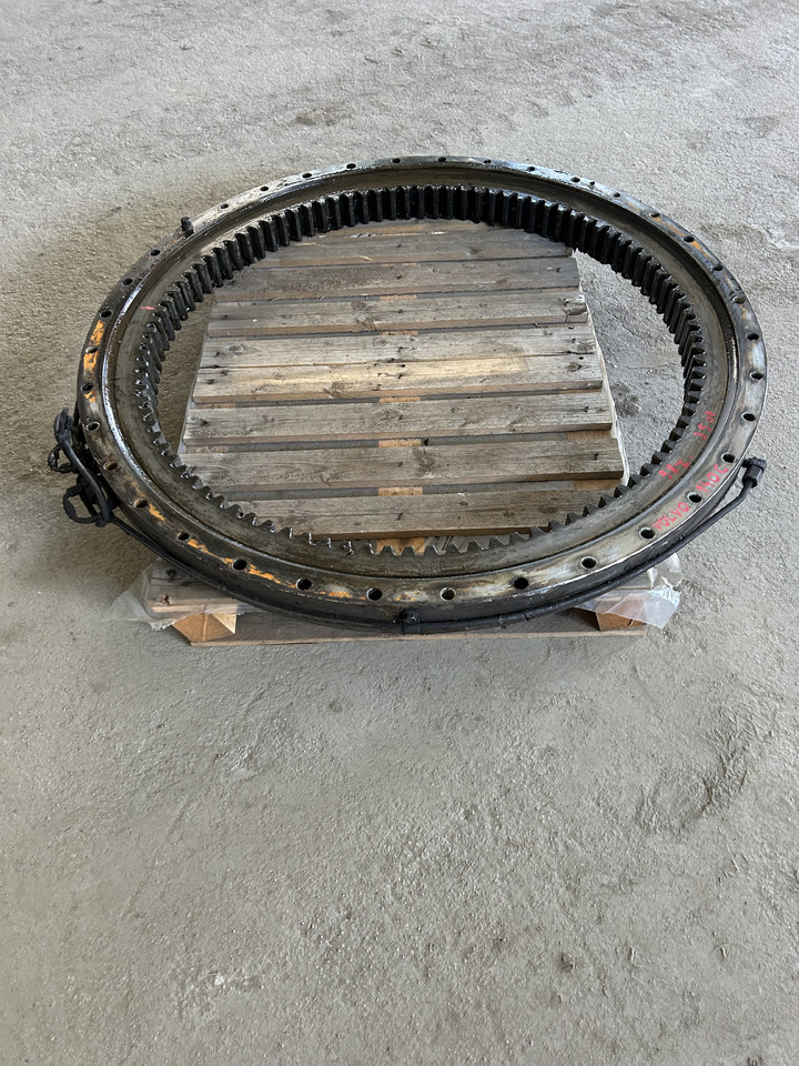 Volvo EW140C - Corona de giro para Excavadora de ruedas: foto 1 Volvo EW140C - Corona de giro para Excavadora de ruedas: foto 1