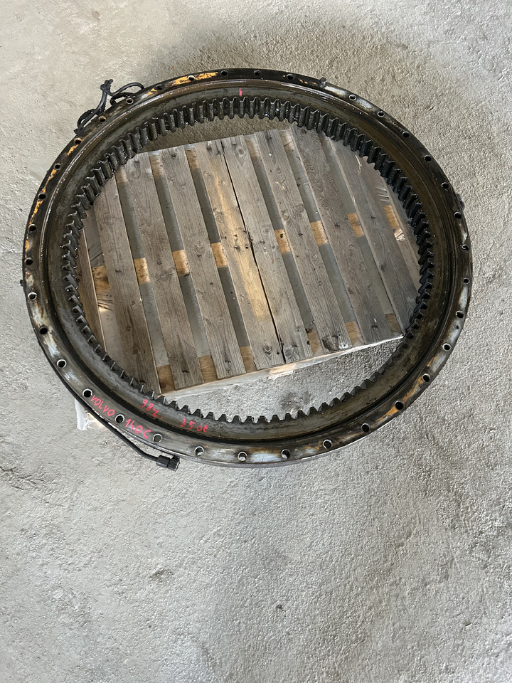 Volvo EW140C - Corona de giro para Excavadora de ruedas: foto 4 Volvo EW140C - Corona de giro para Excavadora de ruedas: foto 4