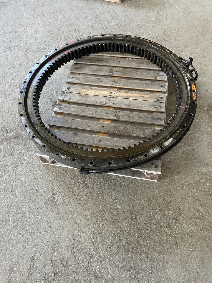 Volvo EW140C - Corona de giro para Excavadora de ruedas: foto 3 Volvo EW140C - Corona de giro para Excavadora de ruedas: foto 3