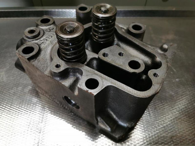 Bloque de cilindros Liebherr Cylinderhead: foto 9 Bloque de cilindros Liebherr Cylinderhead: foto 9