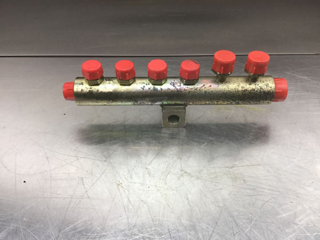 Liebherr Distribution Block - Hidráulica: foto 1 Liebherr Distribution Block - Hidráulica: foto 1