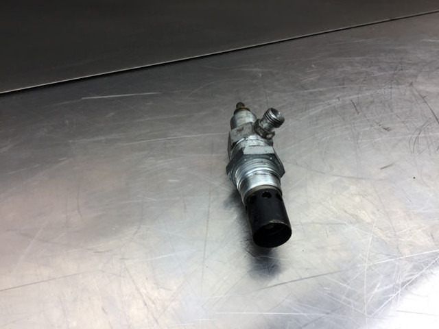 Liebherr Flame Glow Plug - Bomba de combustible: foto 3 Liebherr Flame Glow Plug - Bomba de combustible: foto 3