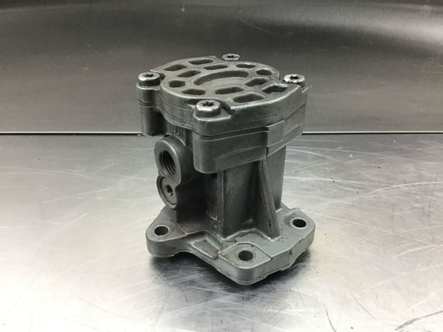 Liebherr Fuel Pump - Bomba de combustible: foto 1 Liebherr Fuel Pump - Bomba de combustible: foto 1