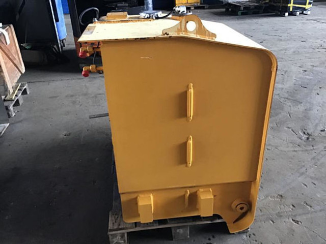 Depósito de combustible Liebherr Fuel Tank: foto 15