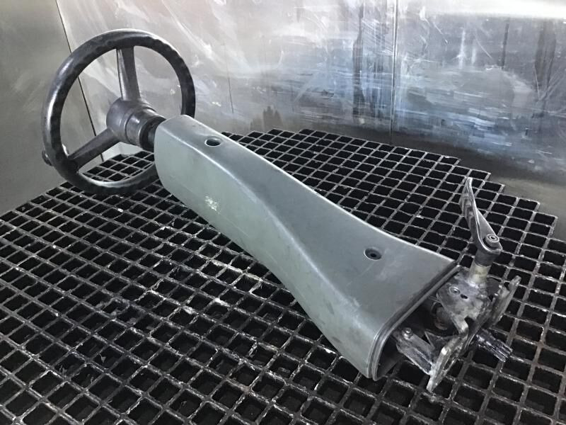 Liebherr L524 / L528 - Columna de dirección: foto 2 Liebherr L524 / L528 - Columna de dirección: foto 2