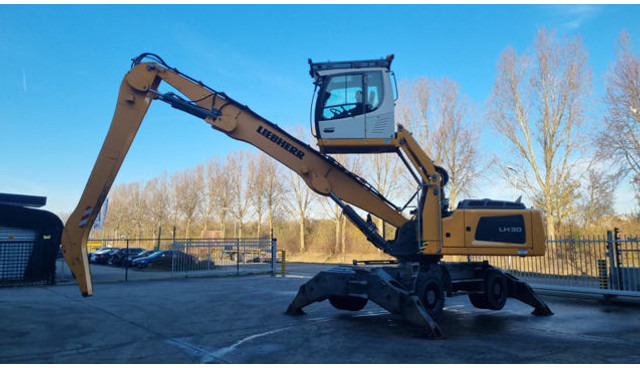 Liebherr LH30 M - Manipulador de materiales: foto 1 Liebherr LH30 M - Manipulador de materiales: foto 1