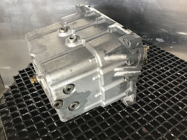 Liebherr Oil Sump - Cárter: foto 4 Liebherr Oil Sump - Cárter: foto 4