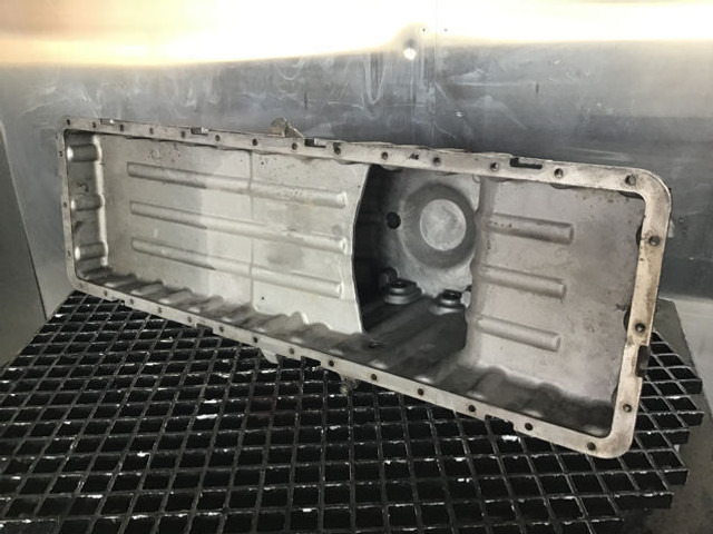 Liebherr Oil Sump - Cárter: foto 2 Liebherr Oil Sump - Cárter: foto 2