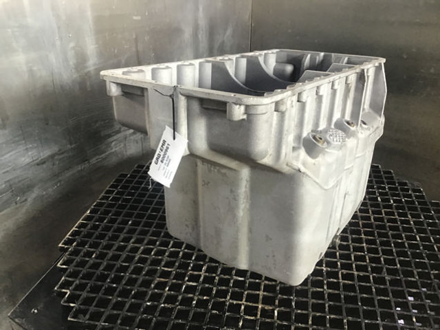 Liebherr Oil Sump - Cárter: foto 2 Liebherr Oil Sump - Cárter: foto 2