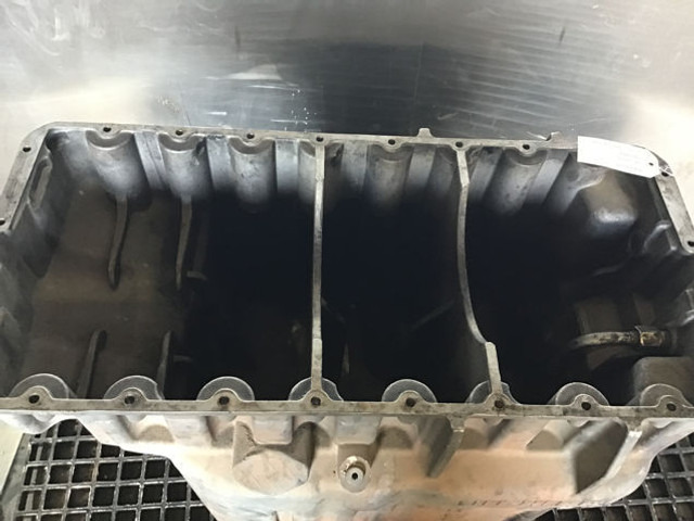 Liebherr Oil Sump - Cárter: foto 4 Liebherr Oil Sump - Cárter: foto 4