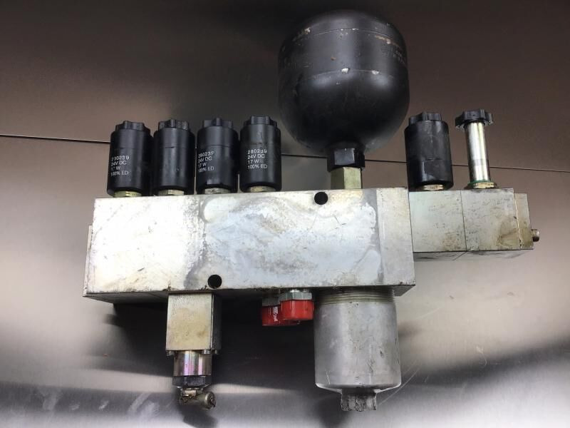 Liebherr R964C / R966 / R970 / R974 / R974C / R976 / R980 - Hidráulica: foto 3 Liebherr R964C / R966 / R970 / R974 / R974C / R976 / R980 - Hidráulica: foto 3