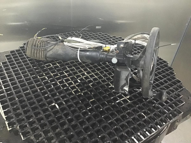 Liebherr Steering Column - Columna de dirección: foto 1 Liebherr Steering Column - Columna de dirección: foto 1