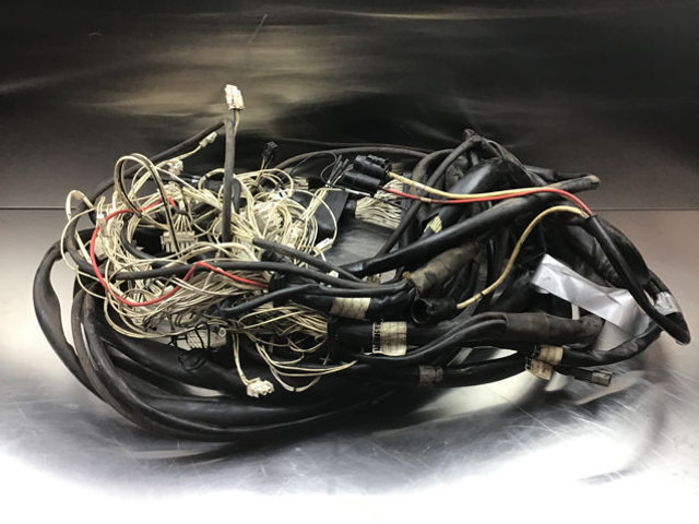 Liebherr Wire Harness - Cables/ Alambres: foto 1 Liebherr Wire Harness - Cables/ Alambres: foto 1
