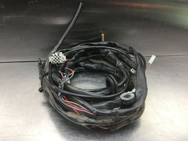 Liebherr Wire Harness - Cables/ Alambres: foto 1 Liebherr Wire Harness - Cables/ Alambres: foto 1