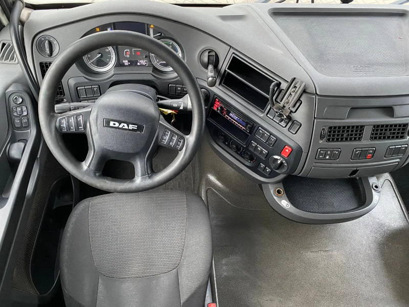 Cabeza tractora DAF XF 106.440 SC / ADR / Stand Airco / PTO: foto 8